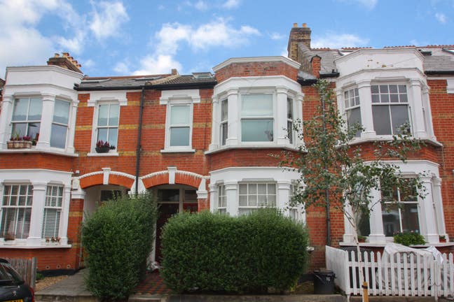 Room to Rent £750 Pcm Main Photo