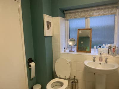 Room available in country farm house  Main Photo