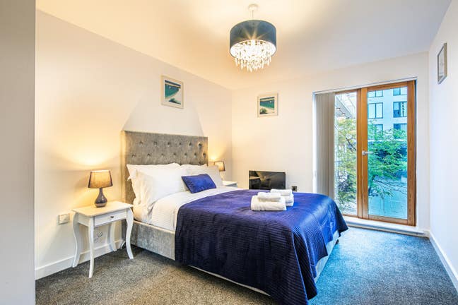 Bills Inc 2-Bedroom City Centre Apt Free Parking! Main Photo