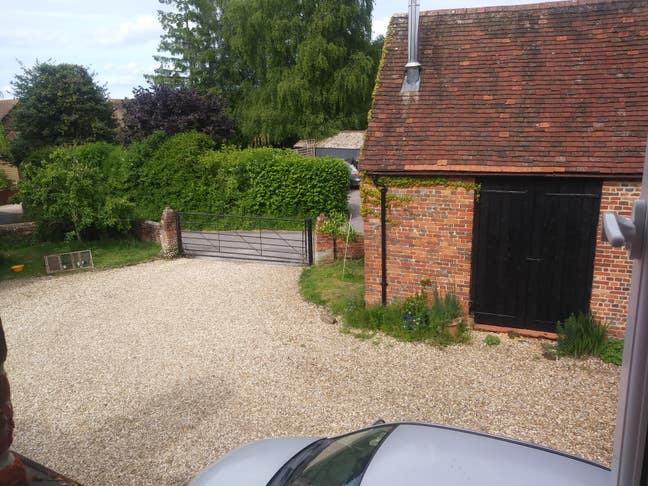 Own sitting/dining area, double bedrom & ensuite Main Photo