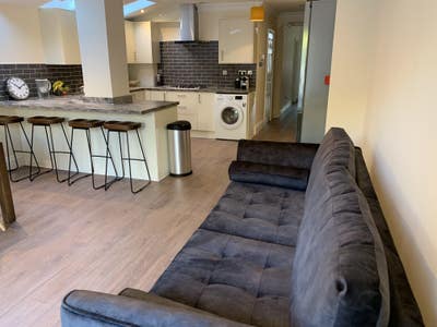 🔥Massive** Dbl Room /En Suite/Garden Main Photo