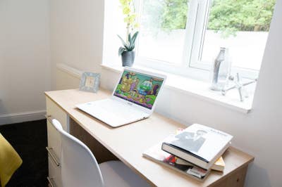 En-Suite Room - All Bills Incl - AMAZING!!! Main Photo