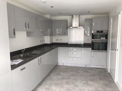 Double Room in New Town House (All Bills Included) Main Photo