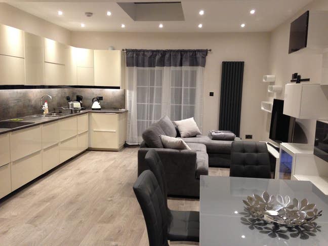 Double Room - High Standard Specs Main Photo