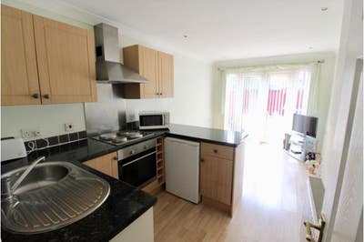 En suite Double bedroom house  to let  Main Photo