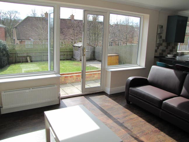 👋🤗Friendly House Share🤗👋 Main Photo