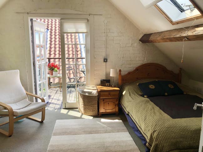 Double room + terrace in stunning Lewes flat  Main Photo