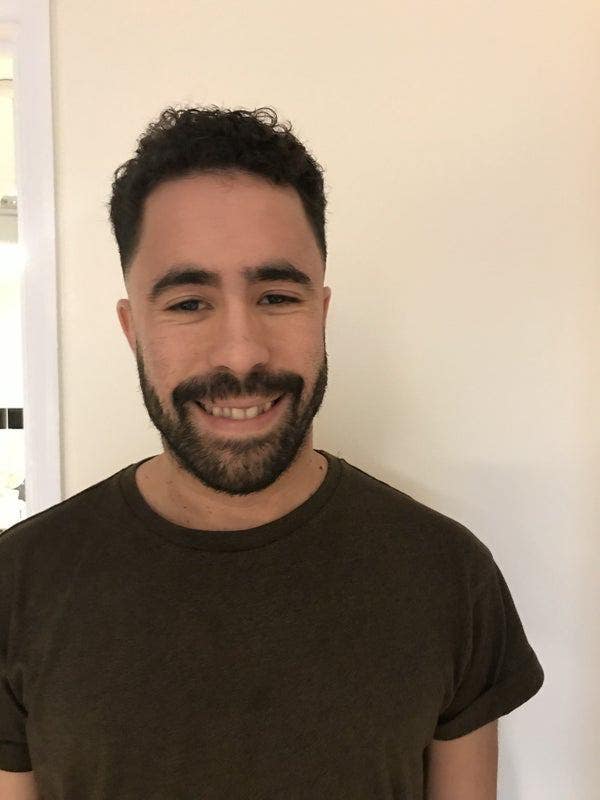 Primary School worker seeking friendly house Main Photo