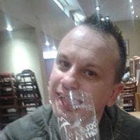 Professional Male seeks a double room Main Photo