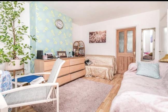 Two doubles &pound;550-650 in a quiet  house B29 near QE Main Photo