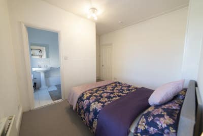 Ensuite Double Room – Fulham SW6 Main Photo
