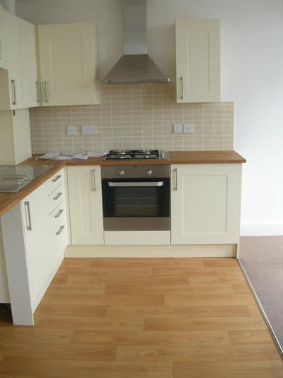 Spacious 2 Double Bedroom Apartment for Couple Main Photo