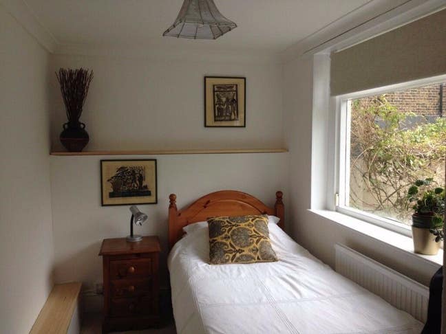  Quiet single room with view of garden Main Photo
