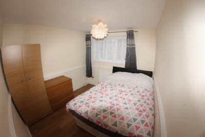 Lovely Double In Custom House - Butchers Road Main Photo