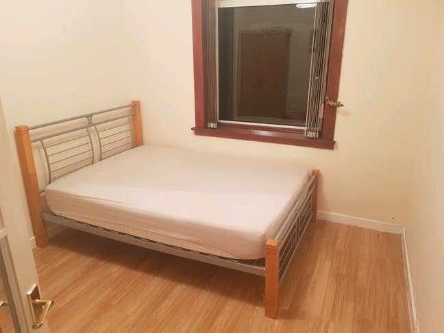Double bedroom in 2 bed flat Main Photo