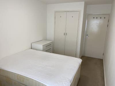 Double Room in garden flat Maida Vale / NW6  Main Photo