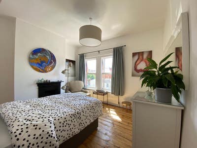 Large Double Room in great location in Harborne  Main Photo