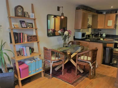 Ensuite Dbl Room -  Short Lets or Mon-Fri Main Photo