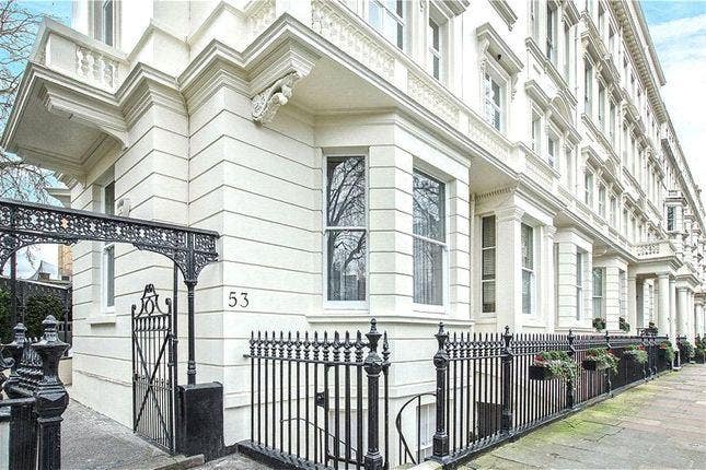 Short Let Double Bedroom  Main Photo