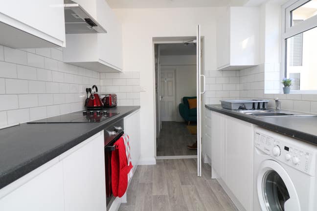 Luxury off-Suite Room in Rochester Main Photo