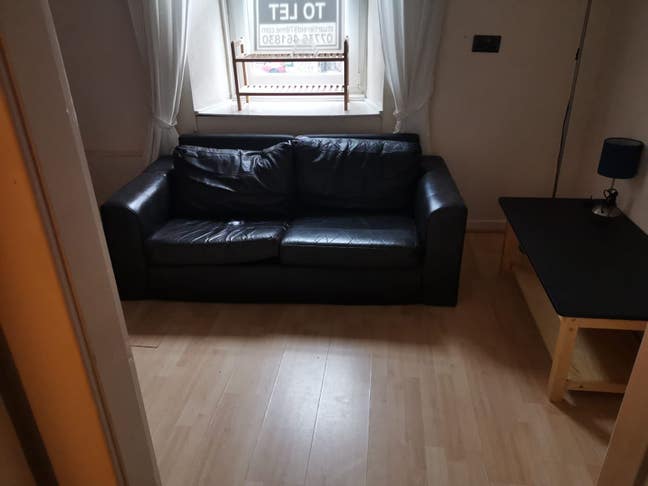 Large Double Bedroom, Stirling City Centre Main Photo