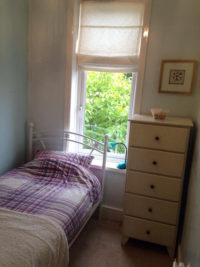 Small single room to rent Main Photo