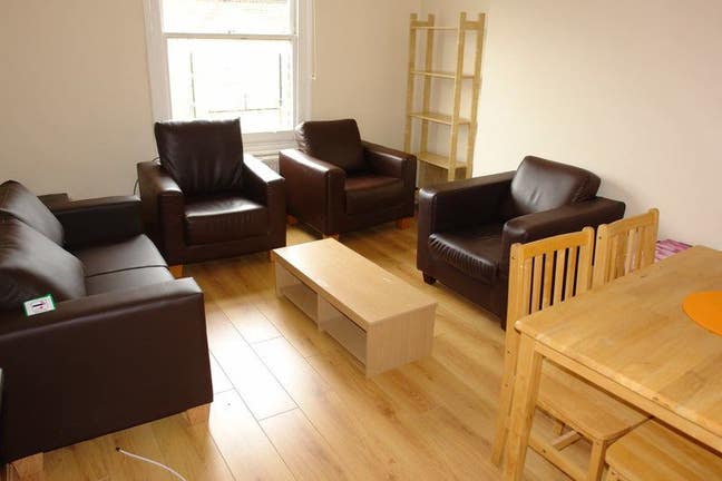 Cozy 3 Bedroom Flat in Finsbury Park! Main Photo