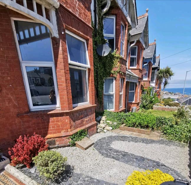 Seaview//Central//Sharehouse//En suite Double 
 Main Photo