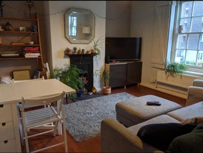 Double Bed in lovely Kennington Flat  Main Photo