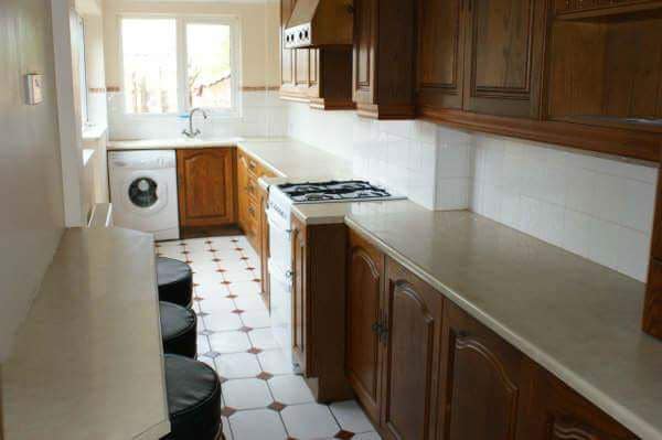 *** Nice Double Room in EARLSDON *** Main Photo