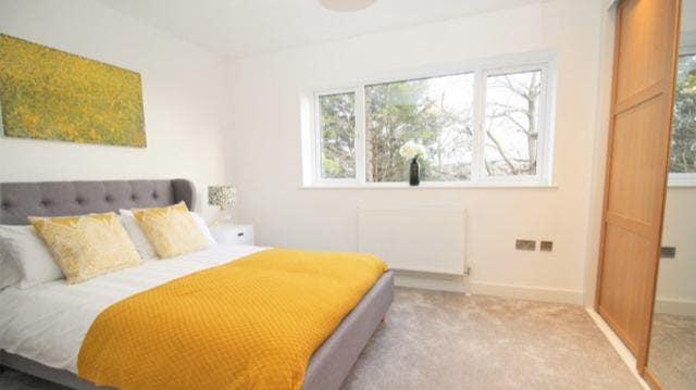 Bedroom with En-Suite Main Photo