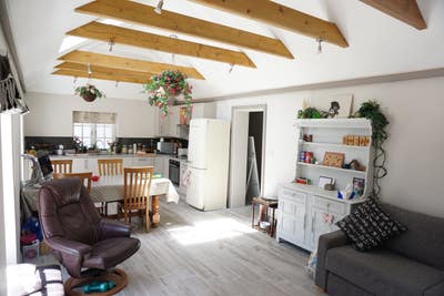 One bedroom fully furnished deluxe annexe Main Photo