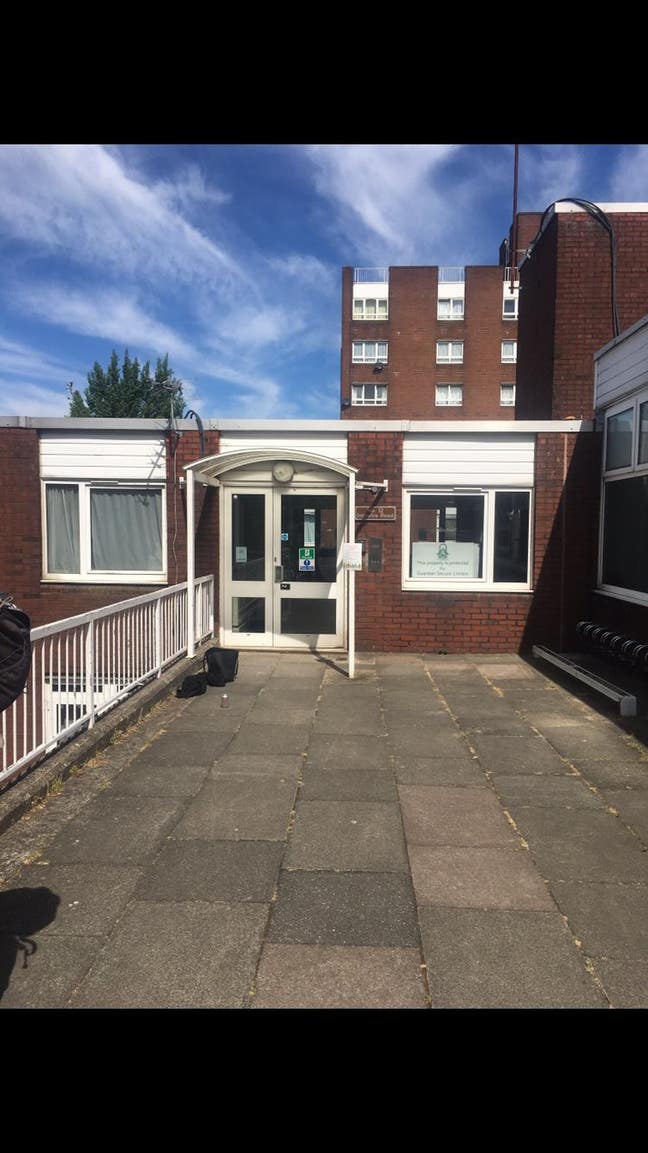 Low cost rooms in Tuffnel Park Main Photo