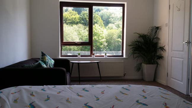 Modern Townhouse in Yeovil (Available to view now) Main Photo