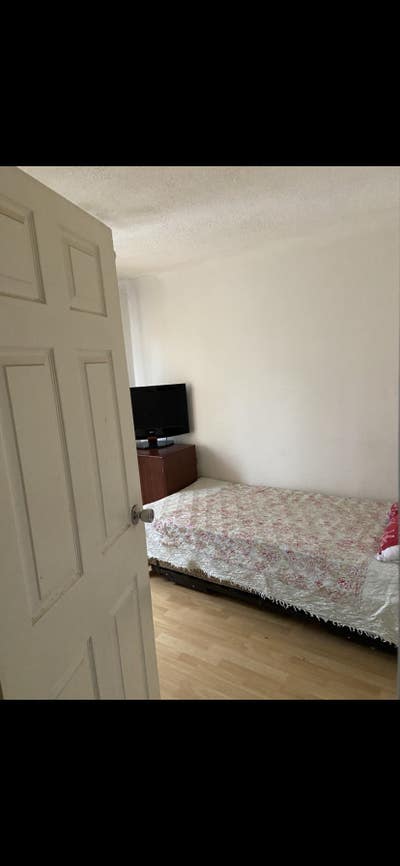 Room to Rent Main Photo