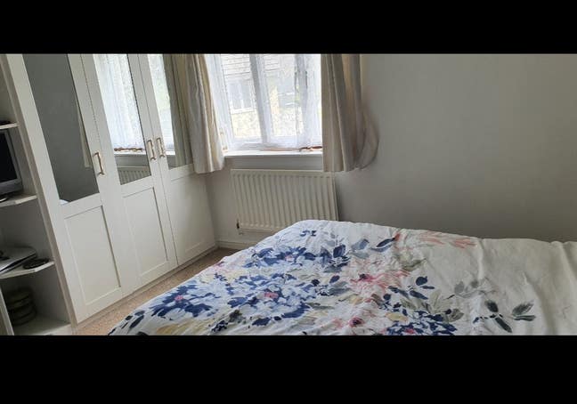House share, room with double bed and en-suite . Main Photo