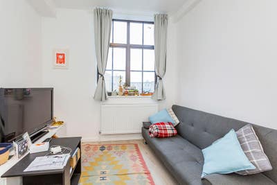 Beautiful Top Floor 1 Bed Apartment Holloway Rd Main Photo