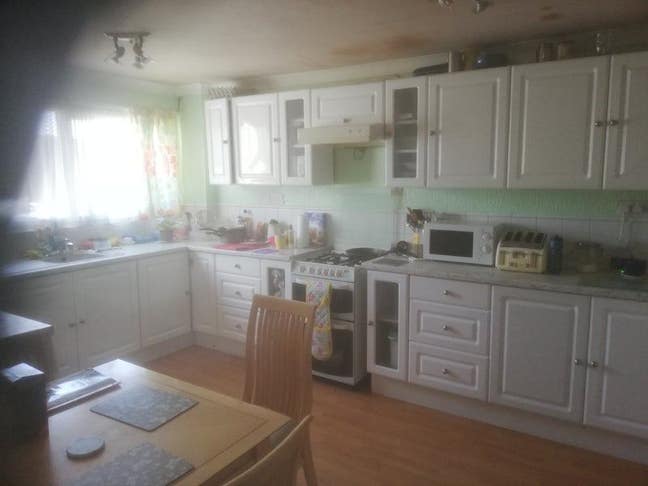 3 Bedroom house, double room to let in nice area. Main Photo