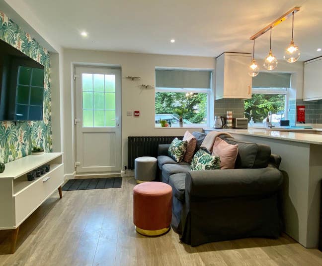 Are u looking for a great new house share... 🌼 Main Photo