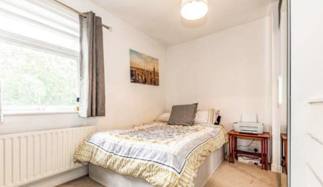 Double room near the university of Surrey  Main Photo