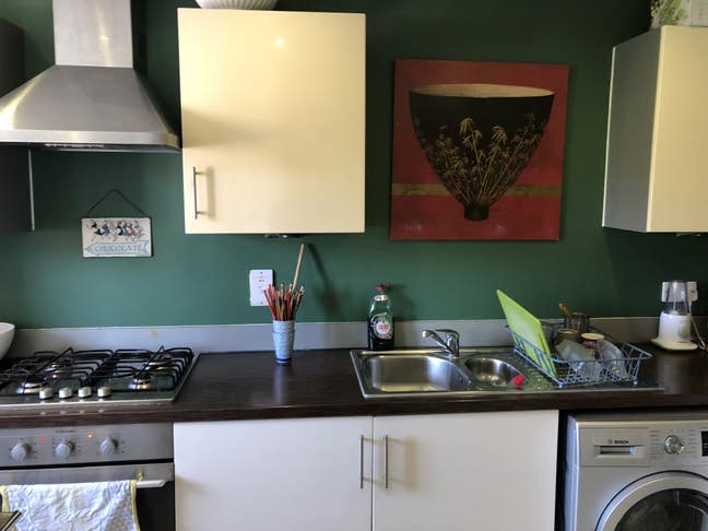 A Double Bedroom to Rent Main Photo