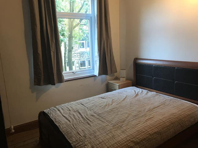 Double room with own bathroom in Beechcliffe Bd20  Main Photo