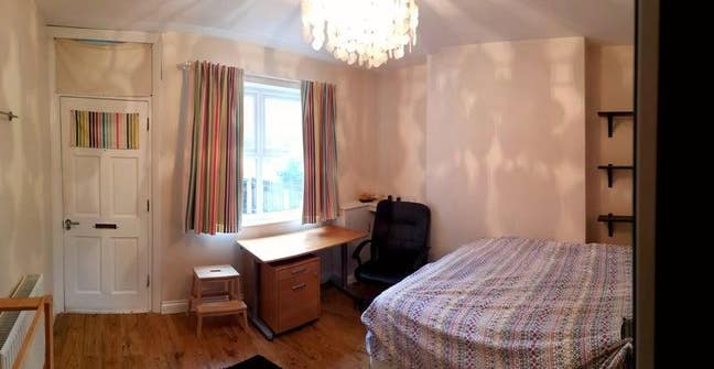 Downstairs room next to Beeston High Street Main Photo