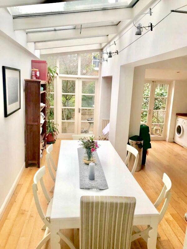 Clapham Junction Beautiful Spacious 3 bedroom Main Photo