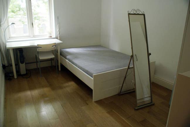 Double room with garden view share with one female Main Photo