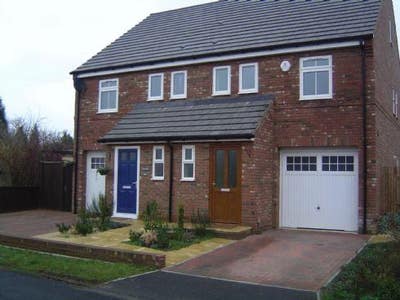 Perfect House in Cranfield  Main Photo