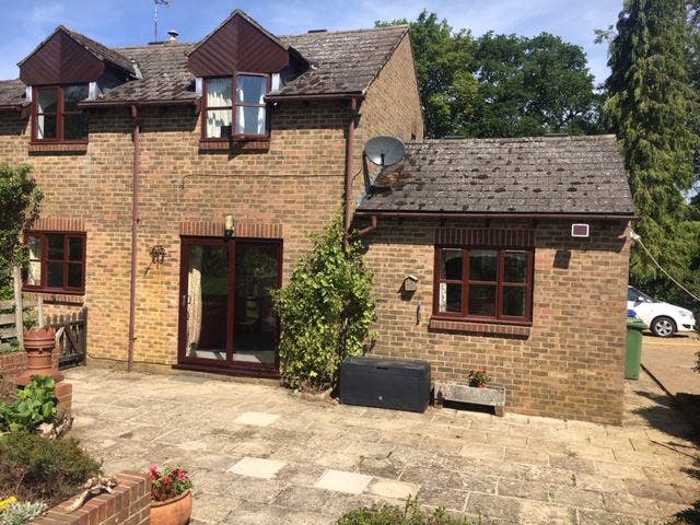 A one-bedroom furnished Flat in Culworth Main Photo