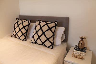 5 Minute Walk - New Cross Station - Double Room Main Photo