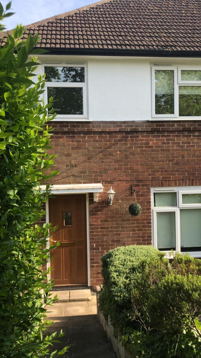  one Single  bedroom  - female only - 600 gbp  Main Photo
