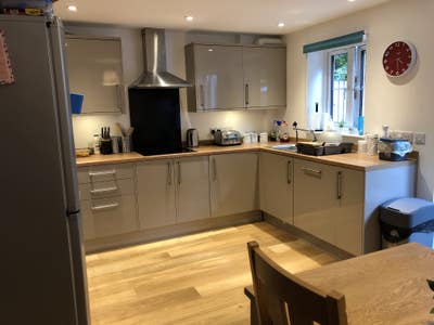 Room to rent .  Main Photo